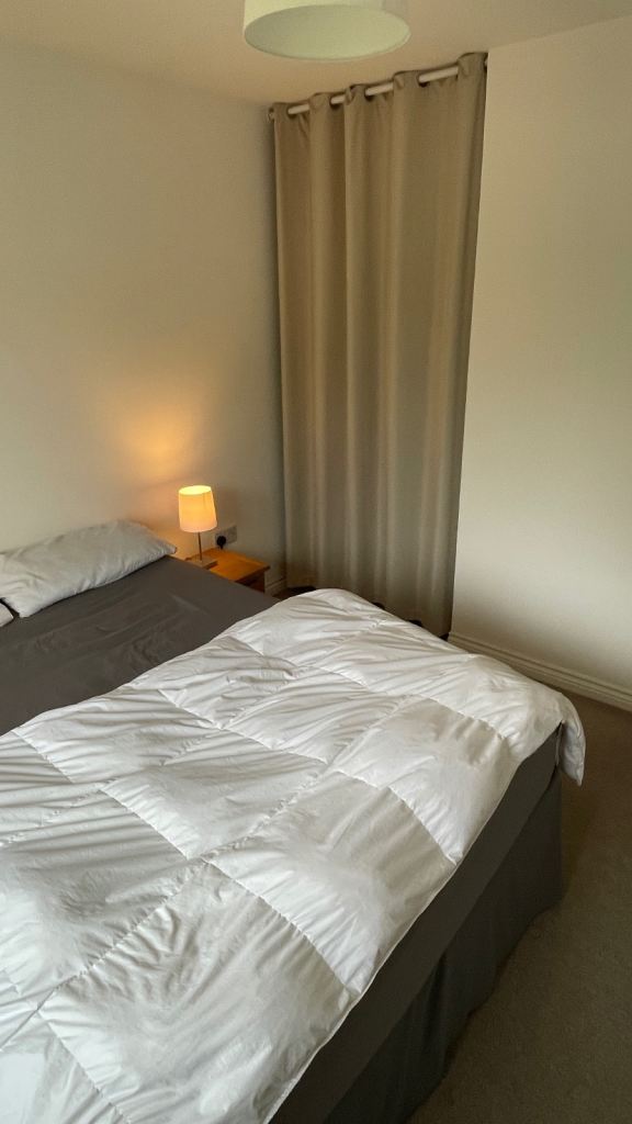 Furnished Double Room with Private Bathroom