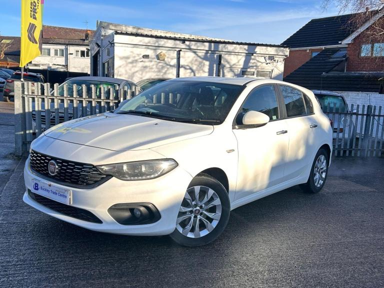 2017 Fiat Tipo 1.4 MPI Easy Plus Euro 6 5dr HATCHBACK Petrol Manual