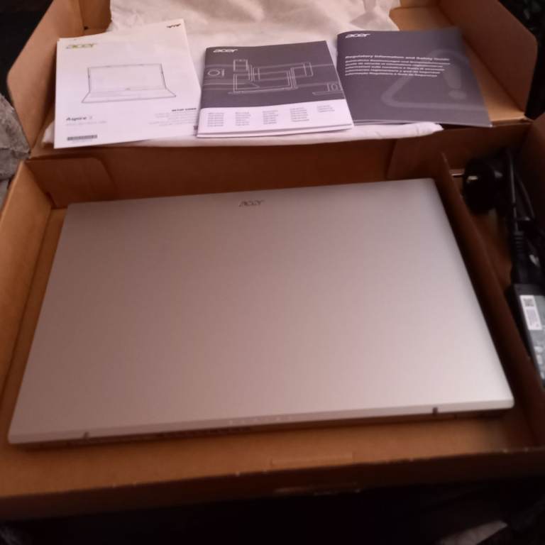 Acer Aspire 3 A315-59-53 15.6" laptop silver. 