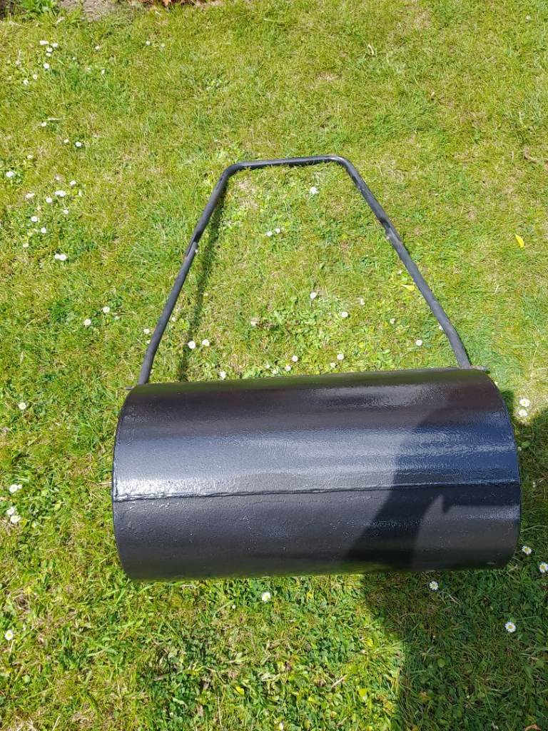 Grass roller 