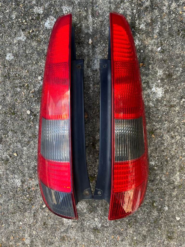 Ford Fiesta MK6 Rear Light Set (Pair) — Genuine, Used, Both Working