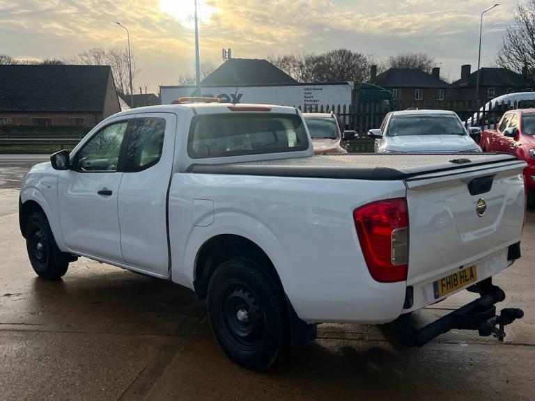 2018 Nissan Navara 2.3 dCi Visia King Pickup Extended Cab 4dr Diesel Manual 4WD Euro 6 (s/s) ( Pi...