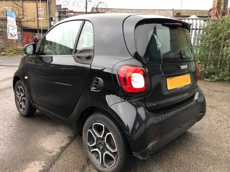 2019 SMART FORTWO 0.9 Turbo Prime Premium 2dr Auto. 1 Owner. Damaged Repaired 