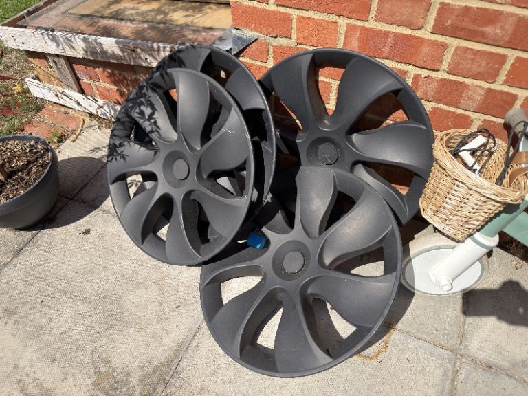 Tesla Model Y Matte Black Alloy Wheel Hubcaps (Set of 4)