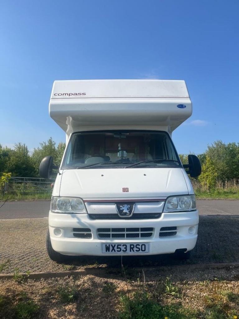 2004 Compass Avantgarde 200 Lux