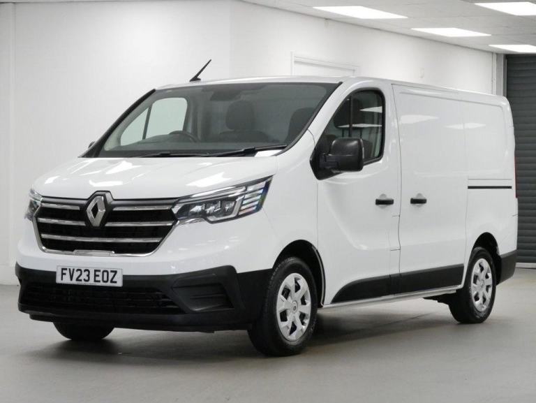 2023 RENAULT TRAFIC SL28 2.0 BLUEDCI 130 BHP SWB BUSINESS PLUS +