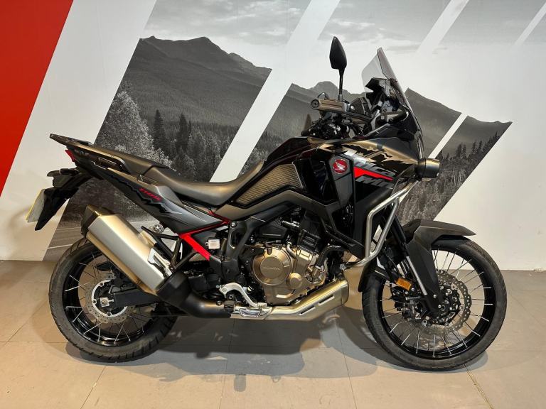 Honda CRF 1100 Africa Twin 2025 with 4142 miles 