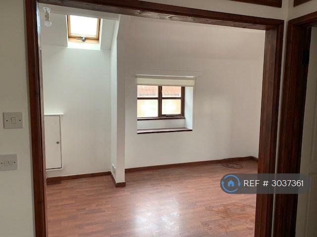 Studio flat in Frome, Frome, BA11 (#3037361)