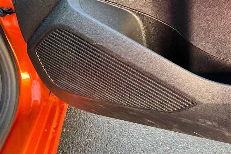 2020 Renault Clio 1.0 SCe 75 Play 5dr HATCHBACK PETROL Manual