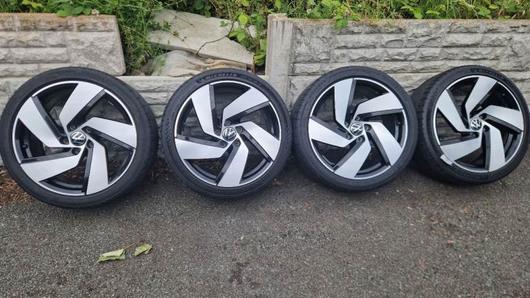 Genuine 18" Vw Golf Mk8/8.5 Gti Gtd R-line Richmond 5x112 Alloy Wheels