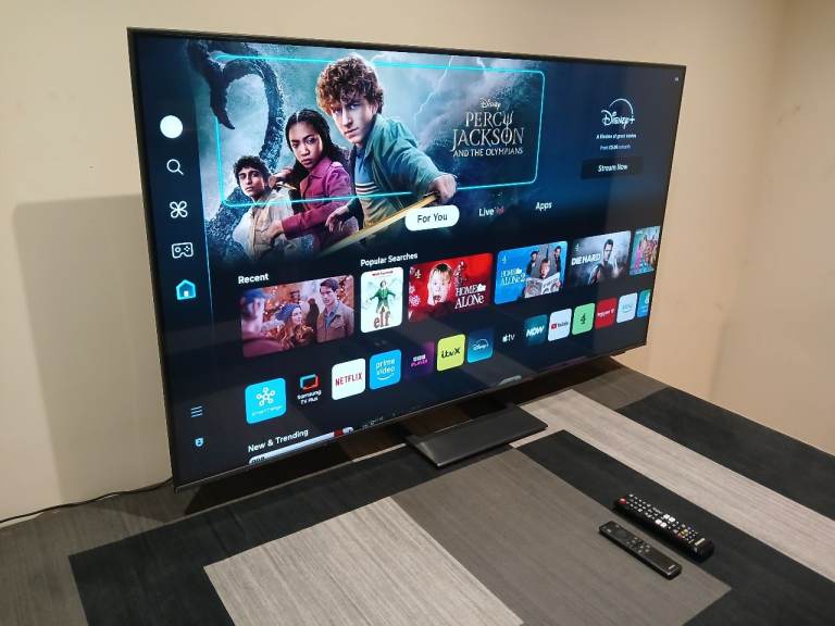 Samsung 55" Slim 4K Ultra HD HDR LED Smart TV