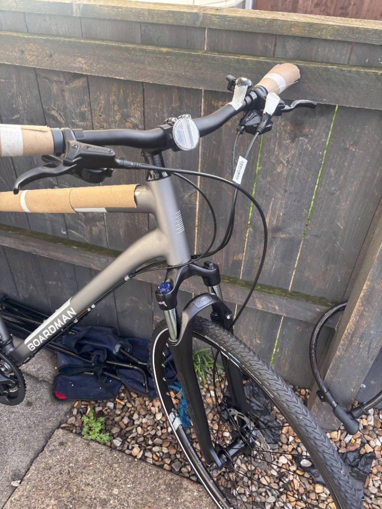 B/New 2026 Boardman mtx8.6 men’s large hybrid 