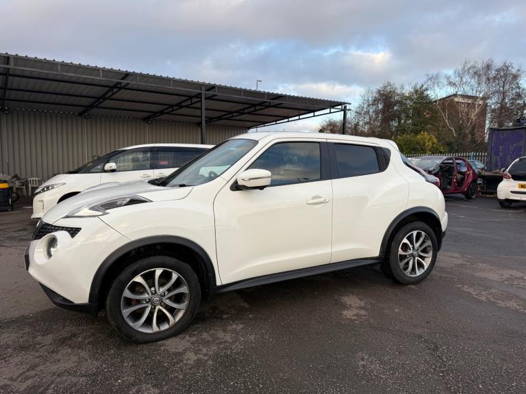 2016 Nissan Juke 1.2 DiG-T Tekna 5dr HATCHBACK Petrol Manual