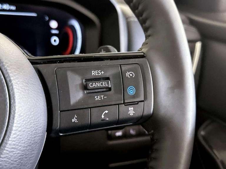 2022 Nissan Qashqai 1.3 DIG-T MHEV Tekna XTRON Euro 6 (s/s) 5dr Automatic SUV Hybrid Automatic