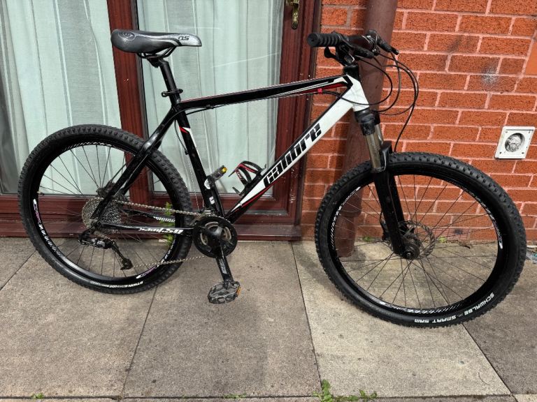 Men’s Bike,Size L Frame,26" Wheels,10 Speed,Fluid Brakes 