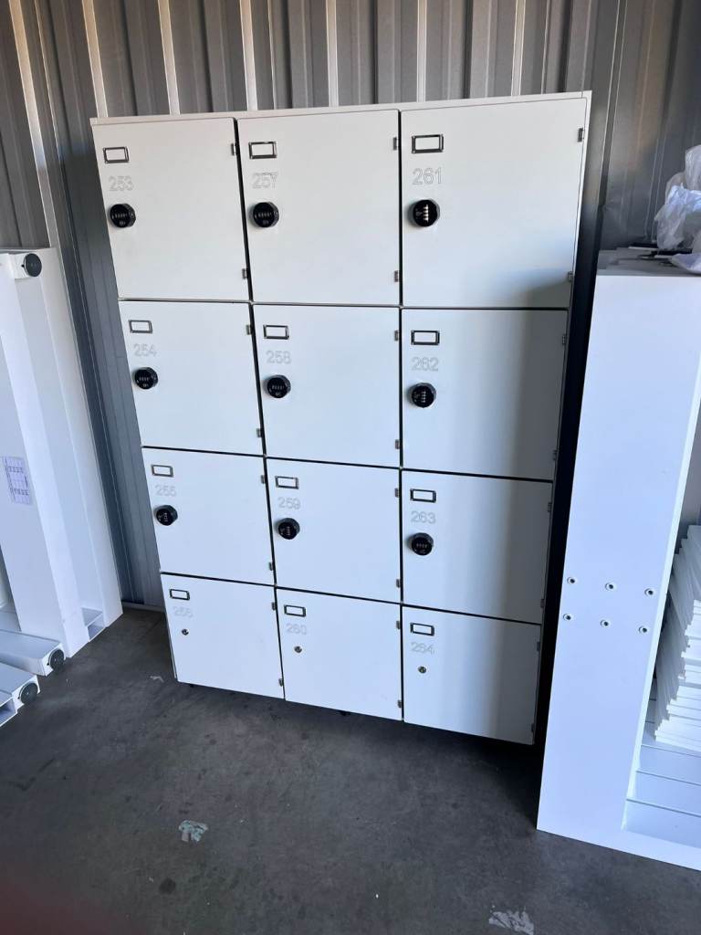 Storage lockers 3 × 4 