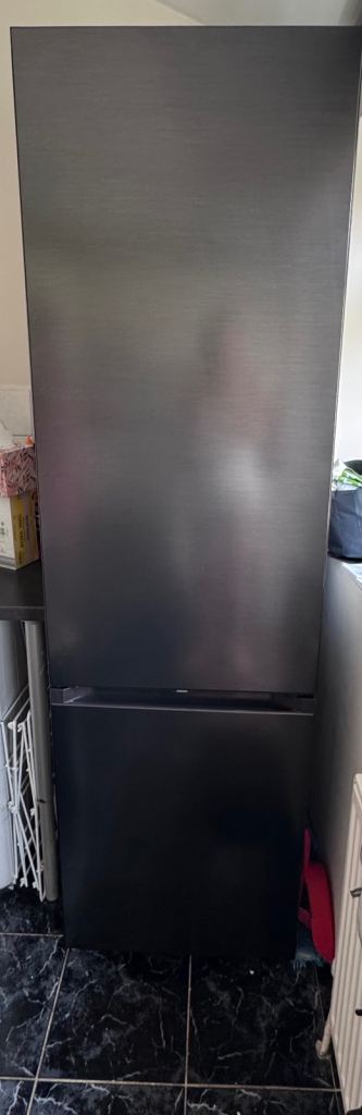 Bespoke Samsung Freestanding fridge freezer under Warranty 
