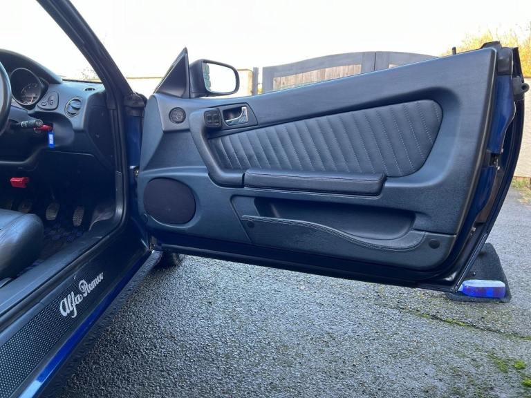 ALFA ROMEO SPIDER RARE 3.0 V6 24V 6 SPEED CONVERTIBLE SPIDER * FULL LEATHER *