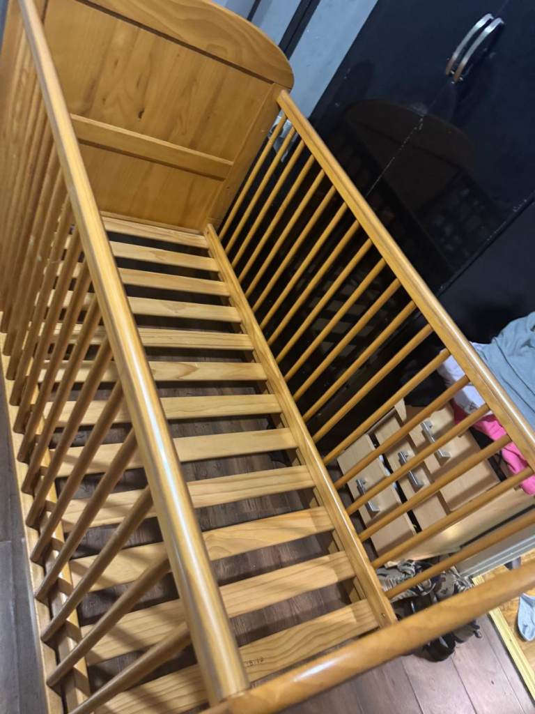 Bed and mattress  for  babies 