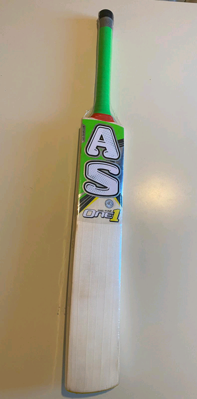 Brand new"AS ENGLISH WILLOW CRICKET BAT - ONE( Mens,SH,2.8lb)