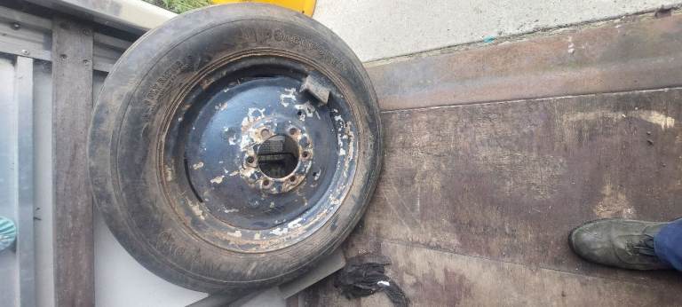 Massey ferguson 148 550 6.00 x 19 front wheels 