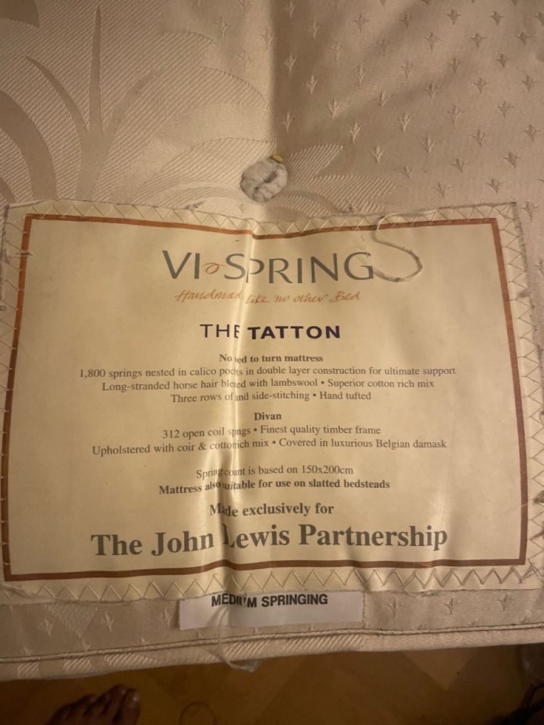 Vi Spring The Tatton single mattress and divan base 200 x 100cm - in great condition