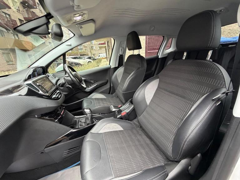 2018 Peugeot 2008 1.2 PureTech Allure Euro 6 5dr HATCHBACK Petrol Manual