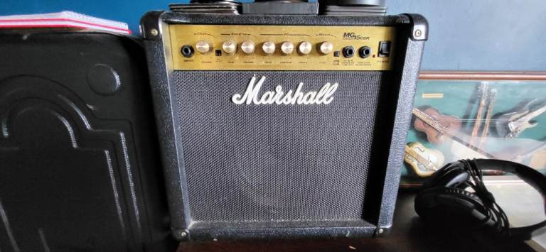 Marshall MG15CDR Guitar Amplifier - Good Condition