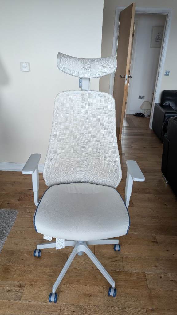 IKEA Ergonomic Office/Gaming Chair - White & Grey - Pristine Condition