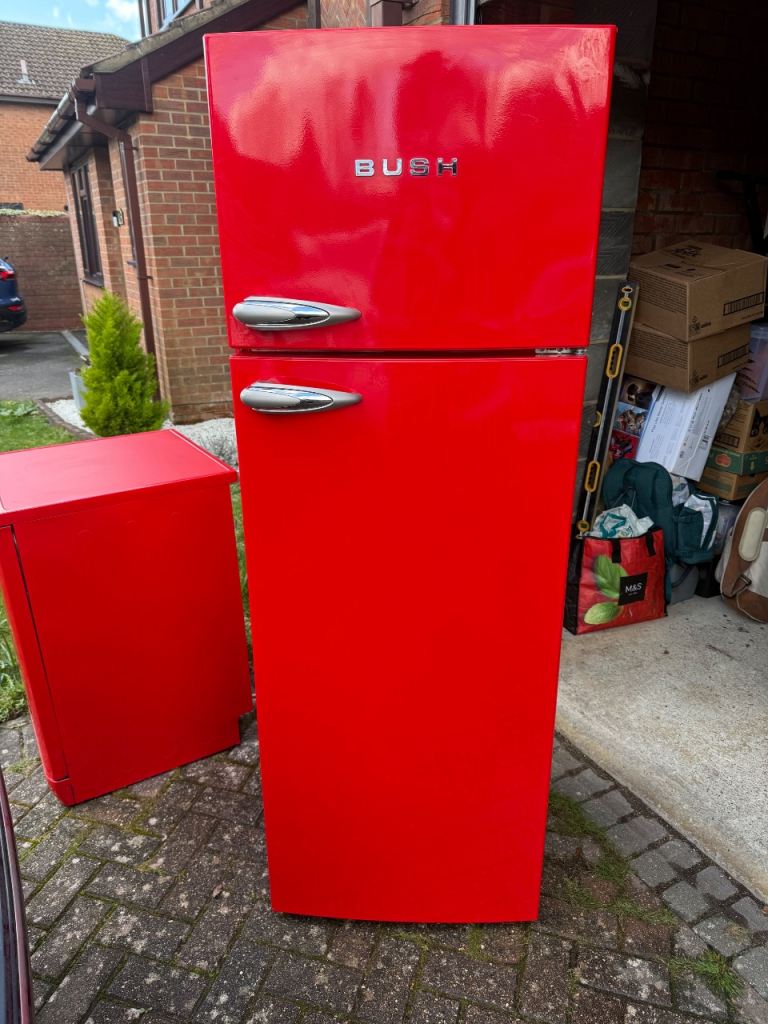 Bush retro style fridge freezer