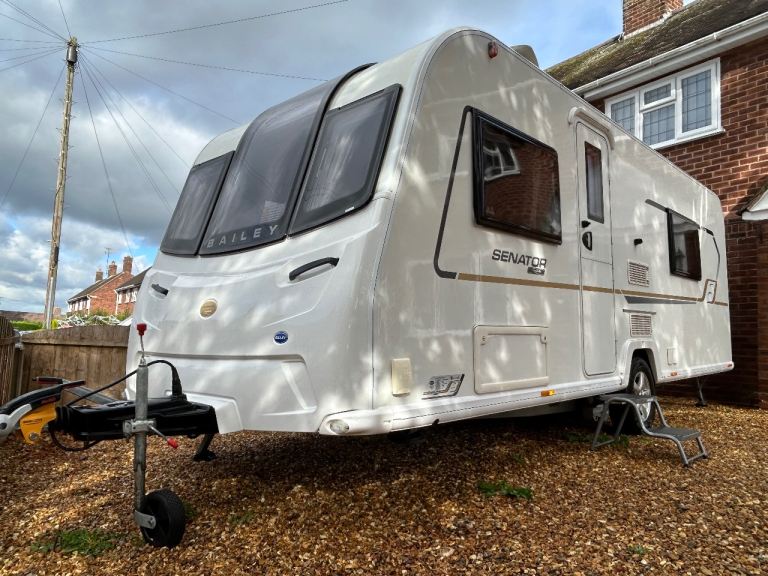 2019 Bailey Phoenix 650 – 5 Berth Family Caravan + 3/4 Awning & Accessories  