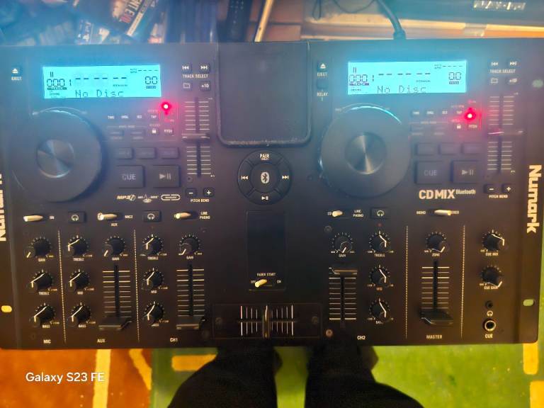 Newmark CDMix Bluetooth DJ CD MP3 CONSOLE Boxed for Sale