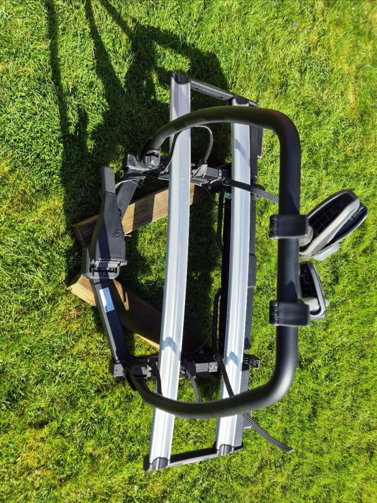 Thule VeloSpace 918 Electric 2 Bike Carrier - flip down model - fits to a car towbar