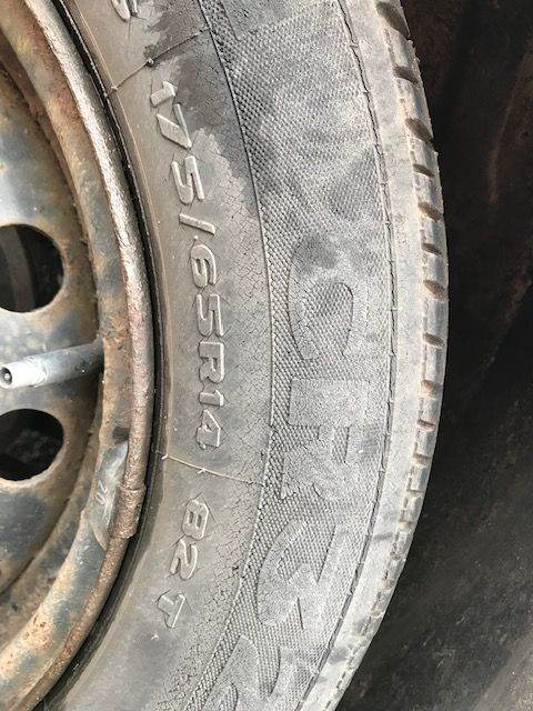 Tyre 175 65 R14 5 Stud wheel