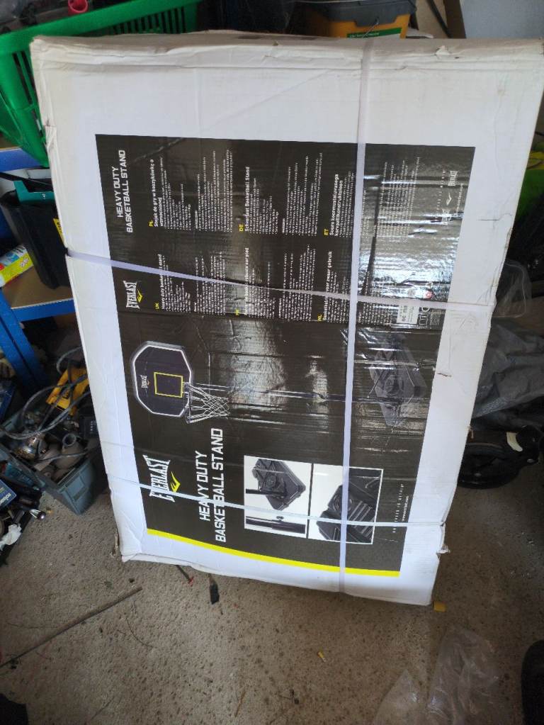Stand basketball hoop