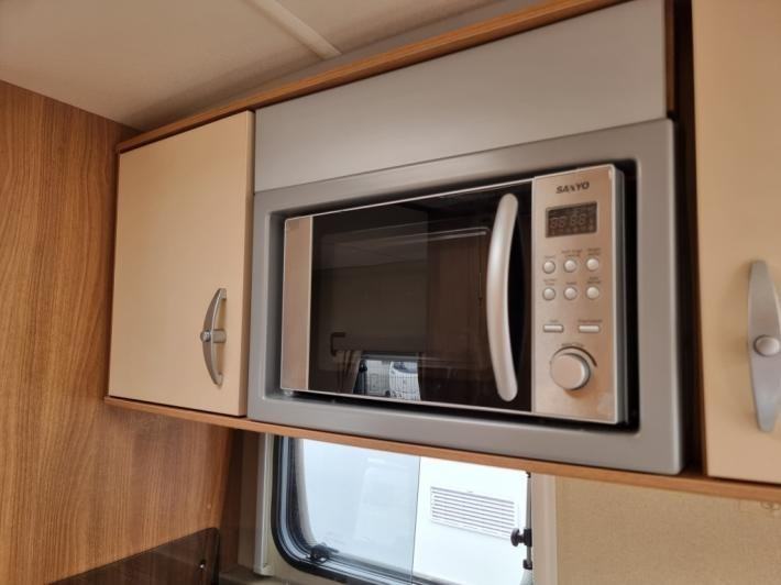 2011 Swift Challenger 580 Used Caravan