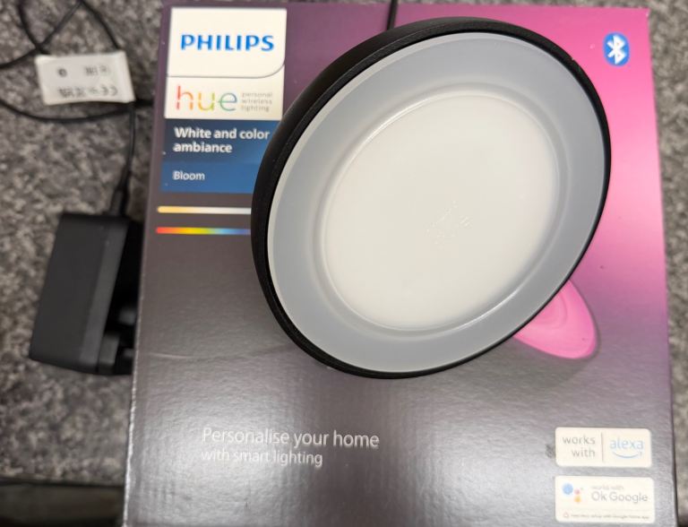 Philips Hue Bloom Smart Light - White and Colour Ambiance, As Good As New
