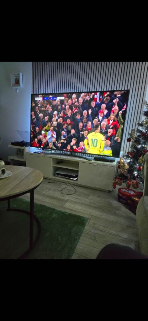 image for 75 INCH 4K HDR LG SMART TV FOR SALE EXCELLENT CONDITION FROM A SMOKE FREE HOME £650