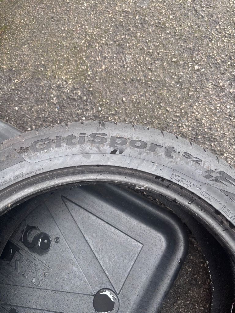 Giti sport s2 tyre  245/45R19