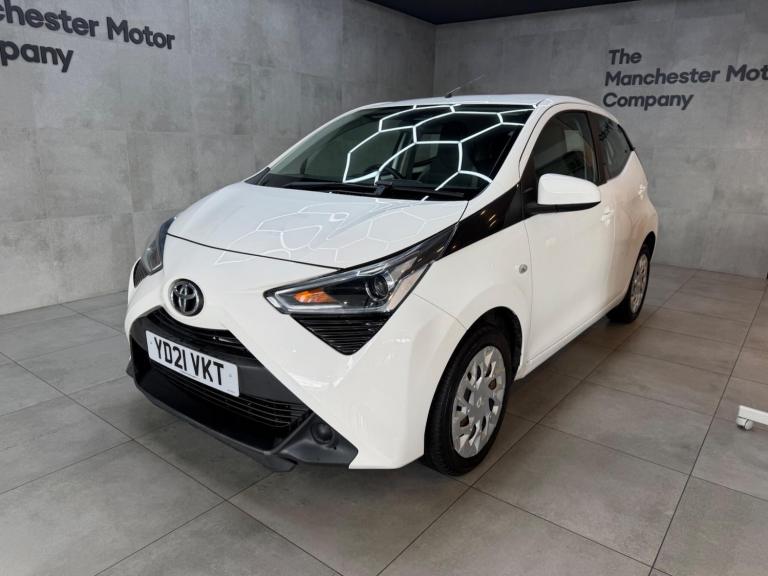  Toyota AYGO 1.0 VVT-i x-play Euro 6 5dr (Safety Sense) Petrol Manual