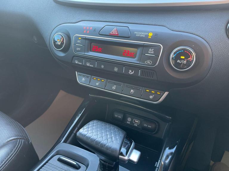 2016 Kia Sorento 2.2 CRDi KX-4 Auto AWD Euro 6 5dr ESTATE Diesel Automatic