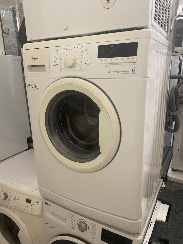 Whirlpool Washing Machine – White, Good Condition