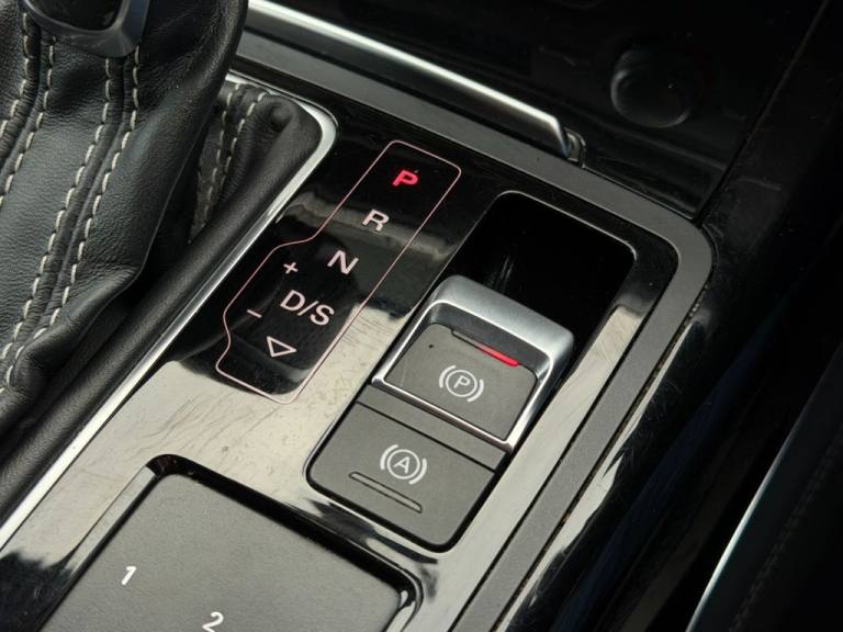 2015 Audi A6 Avant 2.0 TDI ultra Black Edition Estate 5dr Diesel S Tronic Euro 6 (s/s) (190 ps Es...