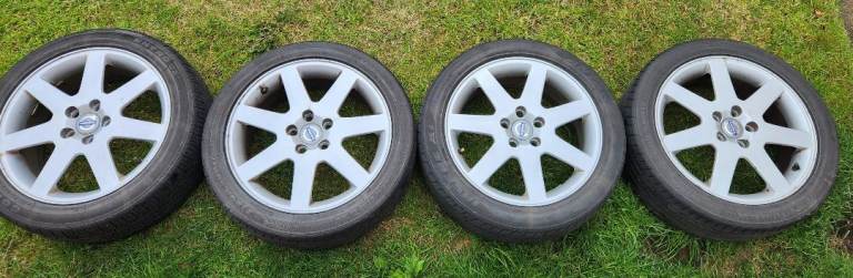 Volvo alloys and tyres 17" 205x55