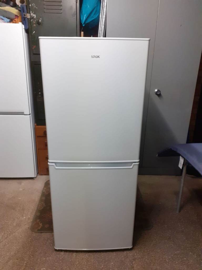 Fridge freezer 