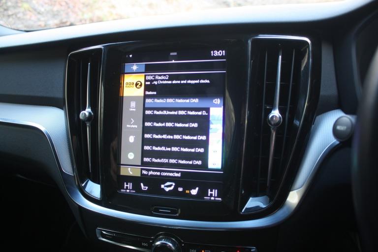 VOLVO V60 2.0 R-Design Plus D4 2019