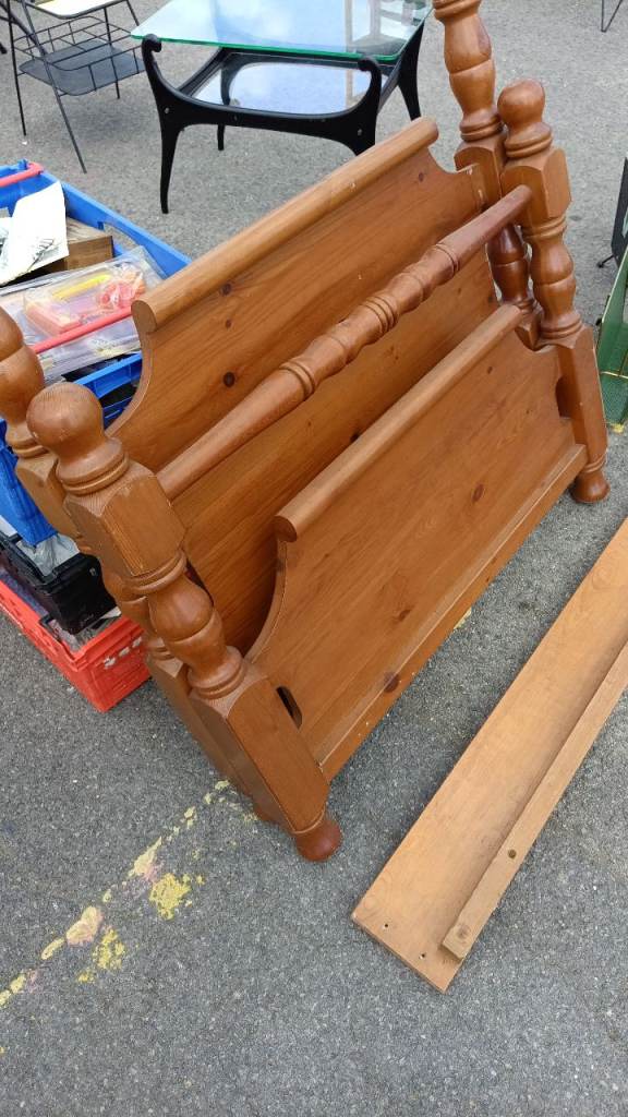 Solid pine chunky single bed
