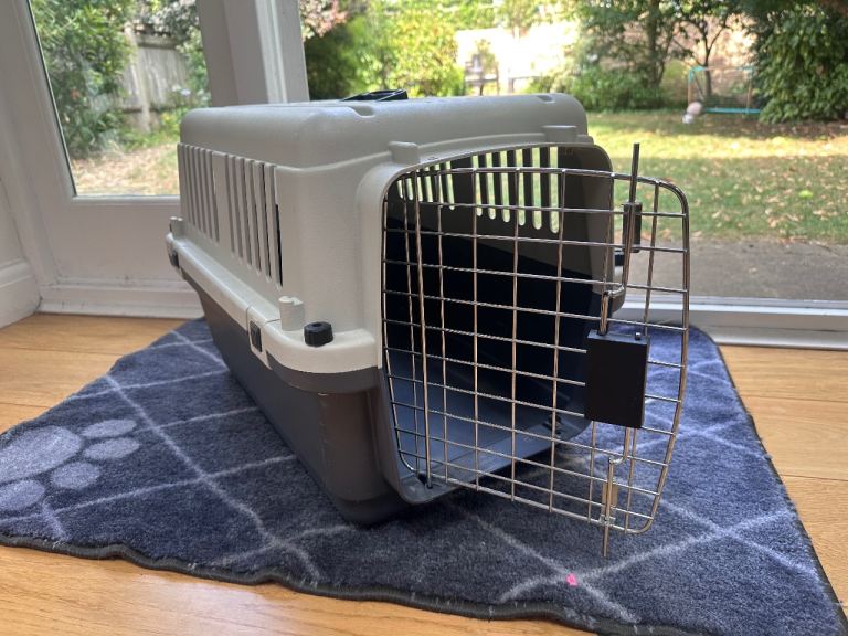 Cat Carrier / Pet Travel Crate