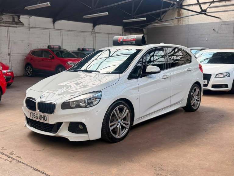 2017 BMW 2 Series 220d xDrive M Sport 5dr [Nav] Step Auto HATCHBACK DIESEL Automatic
