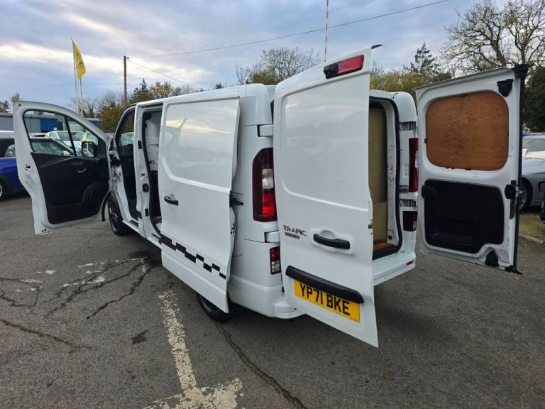2021 Renault Trafic 2.0 dCi ENERGY 28 Black Edition Van,, Euro 6 ULEZ, Automatic, Cruise, DAB,  P...